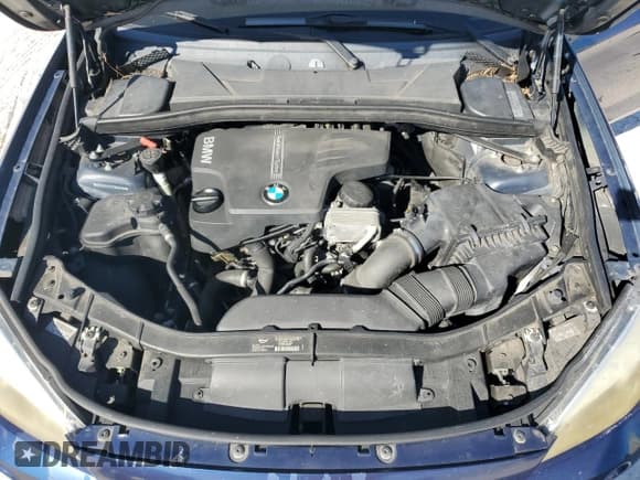 ✅ 2014 BMW X1 sDrive28i • VIN: WBAVM1C51EVW48168 • Lot: 90809065. Wystawiony na Copart z przebiegiem 128 389 mil. Bezpłatny archiwum sprzedaży aukcyjnych z USA i szczegółowy raport historii pojazdu na DreamBid. Zdjęcie 11.