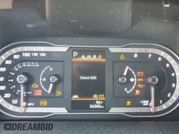 ✅ 2022 Hyundai Tucson SEL • VIN: 5NMJB3AE1NH002261 • Lot: 73687084. Wystawiony na Copart z przebiegiem 36 300 mil. Bezpłatny archiwum sprzedaży aukcyjnych z USA i szczegółowy raport historii pojazdu na DreamBid. Zdjęcie 9.