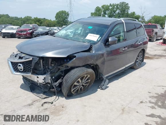 ✅ 2016 Nissan Pathfinder SV • VIN: 5N1AR2MM0GC637087 • Lot: 39670461. Wystawiony na IAAI z przebiegiem 82 316 mil. Bezpłatny archiwum sprzedaży aukcyjnych z USA i szczegółowy raport historii pojazdu na DreamBid. Zdjęcie 2.