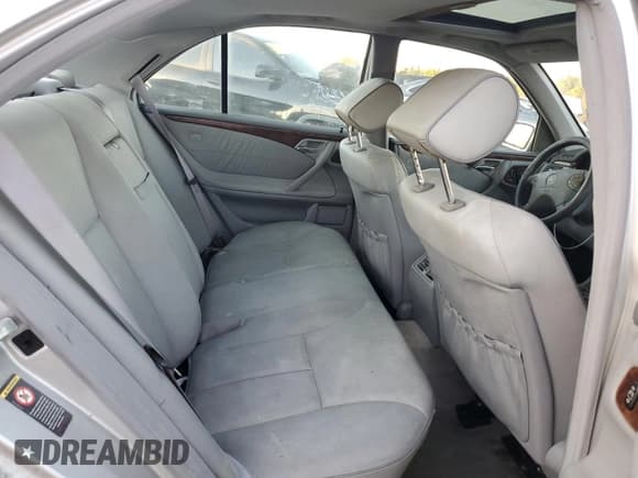 ✅ 2000 Mercedes-Benz E 320 • VIN: WDBJF70JXYB113988 • Lot: 86325514. Listed on Copart with 198,321 mi. Free auction sales archive from the USA and detailed vehicle history report at DreamBid. Image 11.