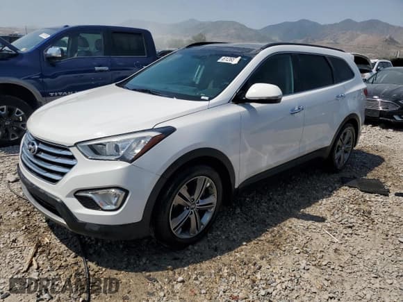 ✅ 2015 Hyundai Santa Fe Limited • VIN: KM8SRDHF1FU094207 • Лот: 61265425. Опубликован ранее на Copart с пробегом 157 899 миль. Бесплатный доступ к архиву аукционных продаж из США и подробный отчёт об истории автомобиля на DreamBid. Изображение 1.
