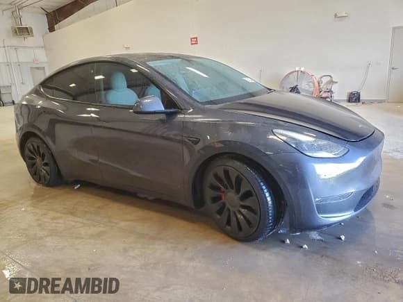 ✅ 2022 Tesla Model Y Performance • VIN: 7SAYGDEFXNF383587 • Lot: 94509945. Wystawiony na Copart z przebiegiem 110 597 mil. Bezpłatny archiwum sprzedaży aukcyjnych z USA i szczegółowy raport historii pojazdu na DreamBid. Zdjęcie 4.