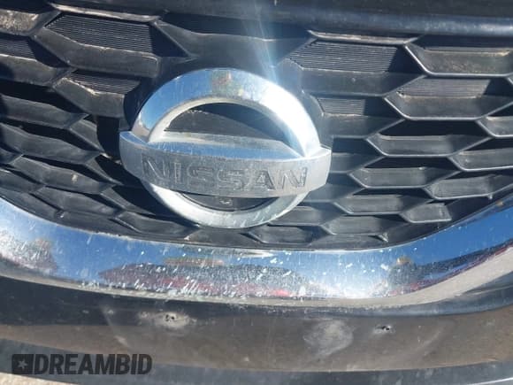 ✅ 2017 Nissan Sentra S • VIN: 3N1AB7AP5HY329963 • Lot: 43806752. Wystawiony na IAAI z przebiegiem 175 520 mil. Bezpłatny archiwum sprzedaży aukcyjnych z USA i szczegółowy raport historii pojazdu na DreamBid. Zdjęcie 6.