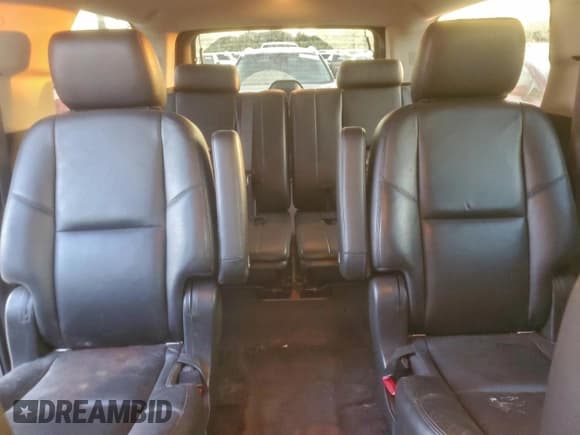 ✅ 2014 Cadillac Escalade ESV Luxury • VIN: 1GYS4HEF2ER156353 • Lot: 95387375. Listed on Copart with 121,594 mi. Free auction sales archive from the USA and detailed vehicle history report at DreamBid. Image 10.