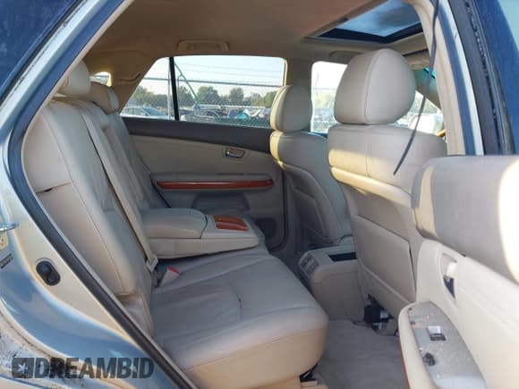 ✅ 2008 Lexus RX 350 • VIN: 2T2HK31U38C073649 • Lot: 43583248. Listed on IAAI with 151,975 mi. Free auction sales archive from the USA and detailed vehicle history report at DreamBid. Image 8.