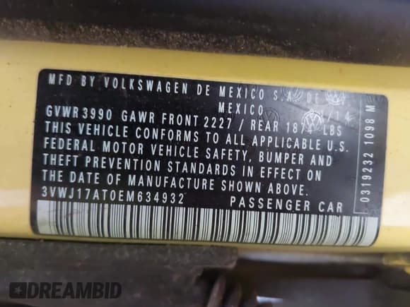 ✅ 2014 Volkswagen Beetle 1.8T • VIN: 3VWJ17AT0EM634932 • Lot: 43551070. Listed on IAAI with Not provided. Free auction sales archive from the USA and detailed vehicle history report at DreamBid. Image 9.