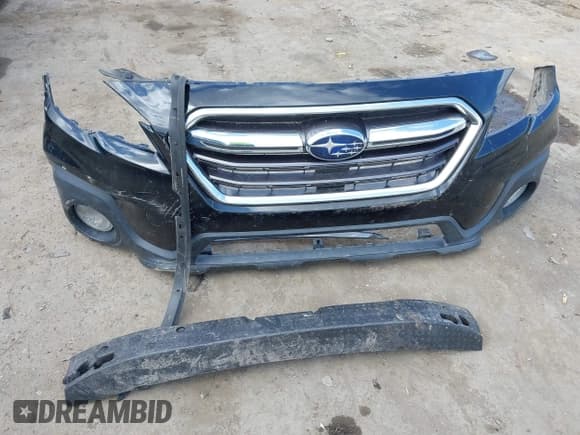 ✅ 2018 Subaru Outback Touring • VIN: 4S4BSETC8J3349263 • Lot: 42824096. Listed on IAAI with 110,522 mi. Free auction sales archive from the USA and detailed vehicle history report at DreamBid. Image 12.