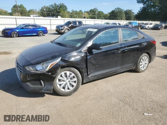 ✅ 2022 Hyundai Accent SE • VIN: 3KPC24A64NE161080 • Лот: 73870634. Опубликован ранее на Copart с пробегом 28 824 миль. Бесплатный доступ к архиву аукционных продаж из США и подробный отчёт об истории автомобиля на DreamBid. Изображение 1.