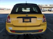 ✅ 2007 MINI Hardtop S • VIN: WMWMF73557TL83097 • Lot: 90616005. Listed on Copart with 105,750 mi. Free auction sales archive from the USA and detailed vehicle history report at DreamBid. Image 6.