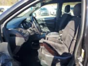 ✅ 2015 Dodge Grand Caravan SXT Plus • VIN: 2C4RDGCGXFR515941 • Lot: 86872245. Wystawiony na Copart z przebiegiem 143 405 mil. Bezpłatny archiwum sprzedaży aukcyjnych z USA i szczegółowy raport historii pojazdu na DreamBid. Zdjęcie 7.