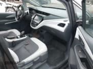 ✅ 2020 Chevrolet Bolt EV Premier • VIN: 1G1FZ6S0XL4138070 • Lot: 41914556. Wystawiony na IAAI z przebiegiem 26 332 mil. Bezpłatny archiwum sprzedaży aukcyjnych z USA i szczegółowy raport historii pojazdu na DreamBid. Zdjęcie 5.