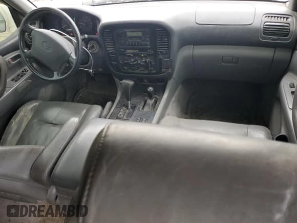 ✅ 1999 Toyota Land Cruiser • VIN: JT3HT05JXX0049250 • Lot: 80630194. Listed on Copart with 348,940 mi. Free auction sales archive from the USA and detailed vehicle history report at DreamBid. Image 8.