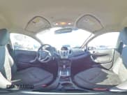 ✅ 2011 Ford Fiesta SES • VIN: 3FADP4FJ5BM114456 • Lot: 81832935. Wystawiony na Copart z przebiegiem 113 676 mil. Bezpłatny archiwum sprzedaży aukcyjnych z USA i szczegółowy raport historii pojazdu na DreamBid. Zdjęcie 14.