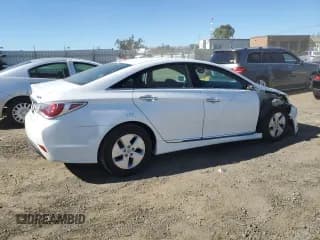 ✅ 2012 Hyundai Sonata Hybrid • VIN: KMHEC4A44CA028142 • Lot: 67149334. Listed on Copart with 128,292 mi. Free auction sales archive from the USA and detailed vehicle history report at DreamBid. Image 3.