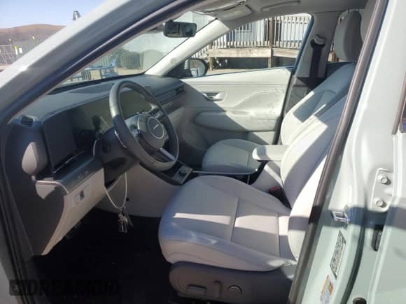 2024 Hyundai Kona Limited with VIN KM8HE3A35RU151688, listed as a Copart auction lot 41855635 with 14,340 mi miles and Clean title. Bid and sale history available at DreamBid. Image 7.