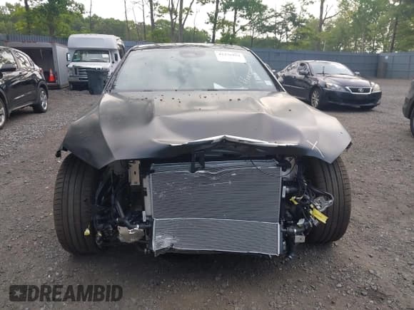 ✅ 2025 Mercedes-Benz C 43 AMG • VIN: W1KAF8HB1SR256613 • Lot: 42376954. Listed on IAAI with 1,570 mi. Free auction sales archive from the USA and detailed vehicle history report at DreamBid. Image 12.