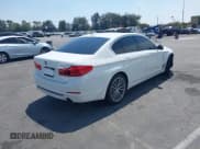 ✅ 2020 BMW 5 Series 530i • VIN: WBAJR3C04LCE14442 • Lot: 42915763. Wystawiony na IAAI z przebiegiem 71 741 mil. Bezpłatny archiwum sprzedaży aukcyjnych z USA i szczegółowy raport historii pojazdu na DreamBid. Zdjęcie 4.