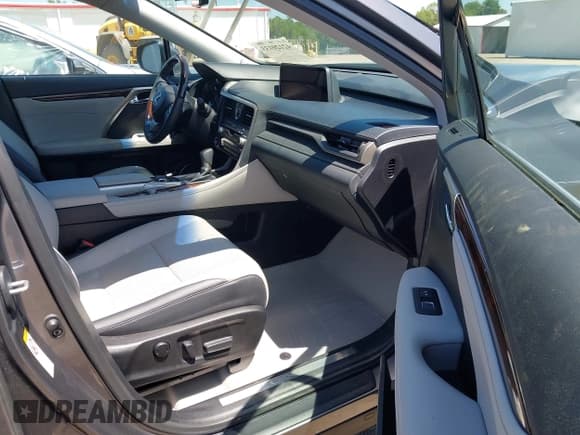 ✅ 2017 Lexus RX 350 • VIN: 2T2ZZMCA5HC048227 • Lot: 42120133. Wystawiony na IAAI z przebiegiem 67 521 mil. Bezpłatny archiwum sprzedaży aukcyjnych z USA i szczegółowy raport historii pojazdu na DreamBid. Zdjęcie 5.