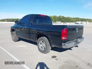 2006 Dodge 1500 ST z VIN 1D7HA16K86J106929, wystawiony jako IAAI lot #43423696 z przebiegiem 142 725 mil mil oraz . Historia ofert i sprzedaży dostępna na DreamBid. Obrazek 3.