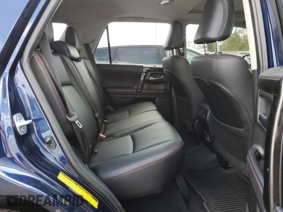 ✅ 2021 Toyota 4Runner Venture • VIN: JTEHU5JR7M5956906 • Лот: 81102835. Опубликован ранее на Copart с пробегом 56 732 миль. Бесплатный доступ к архиву аукционных продаж из США и подробный отчёт об истории автомобиля на DreamBid. Изображение 11.