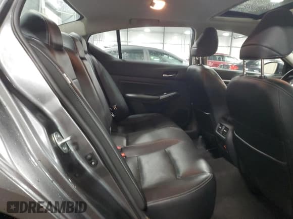 ✅ 2022 Nissan Altima Platinum • VIN: 1N4BL4FW5NN304315 • Lot: 85040974. Listed on Copart with 70,407 mi. Free auction sales archive from the USA and detailed vehicle history report at DreamBid. Image 11.