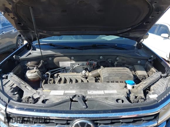 ✅ 2020 Volkswagen Atlas SEL Premium R-Line • VIN: 1V2TE2CA3LC223634 • Lot: 43303037. Listed on IAAI with 105,502 mi. Free auction sales archive from the USA and detailed vehicle history report at DreamBid. Image 10.