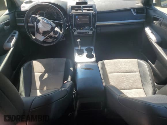 ✅ 2012 Toyota Camry SE • VIN: 4T1BF1FK6CU197187 • Lot: 87228965. Wystawiony na Copart z przebiegiem 187 200 mil. Bezpłatny archiwum sprzedaży aukcyjnych z USA i szczegółowy raport historii pojazdu na DreamBid. Zdjęcie 8.