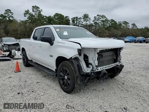 ✅ 2022 Chevrolet Silverado 1500 RST • VIN: 2GCPADED1N1505622 • Lot: 41805015. Listed on Copart with 27,575 mi. Free auction sales archive from the USA and detailed vehicle history report at DreamBid. Image 14.
