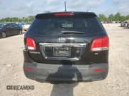 ✅ 2013 Kia Sorento EX • VIN: 5XYKUDA6XDG384182 • Lot: 56957045. Listed on Copart with 154,873 mi. Free auction sales archive from the USA and detailed vehicle history report at DreamBid. Image 6.