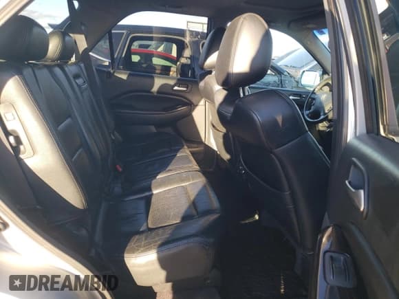 ✅ 2006 Acura MDX Touring RES • VIN: 2HNYD187X6H533910 • Lot: 81300644. Listed on Copart with 175,278 mi. Free auction sales archive from the USA and detailed vehicle history report at DreamBid. Image 10.