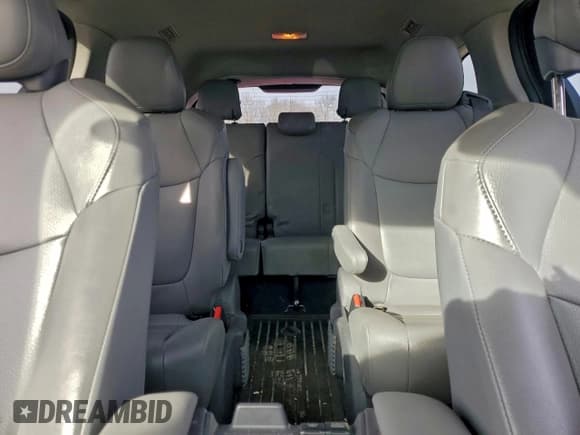 ✅ 2021 Toyota Sienna XLE • VIN: 5TDYRKEC6MS033577 • Lot: 95897355. Wystawiony na Copart z przebiegiem 58 436 mil. Bezpłatny archiwum sprzedaży aukcyjnych z USA i szczegółowy raport historii pojazdu na DreamBid. Zdjęcie 10.