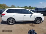 ✅ 2014 Nissan Pathfinder SV • VIN: 5N1AR2MM7EC703101 • Lot: 42221242. Listed on IAAI with 178,237 mi. Free auction sales archive from the USA and detailed vehicle history report at DreamBid. Image 13.