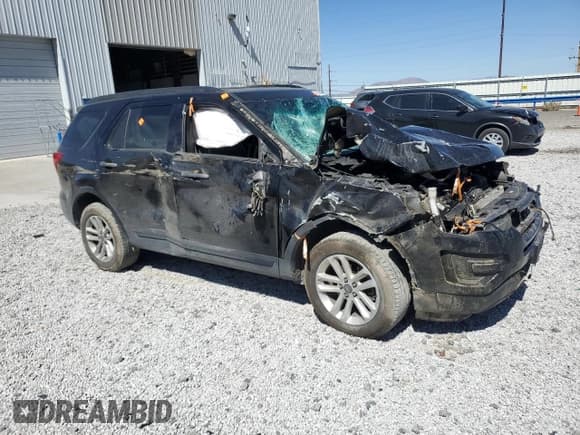 ✅ 2017 Ford Explorer • VIN: 1FM5K8B82HGA45005 • Лот: 80561425. Опубликован ранее на Copart с пробегом Не указан. Бесплатный доступ к архиву аукционных продаж из США и подробный отчёт об истории автомобиля на DreamBid. Изображение 4.