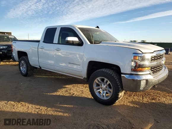✅ 2019 Chevrolet Silverado 1500 LT • VIN: 2GCVKPEC4K1153922 • Lot: 86271205. Wystawiony na Copart z przebiegiem 128 609 mil. Bezpłatny archiwum sprzedaży aukcyjnych z USA i szczegółowy raport historii pojazdu na DreamBid. Zdjęcie 4.
