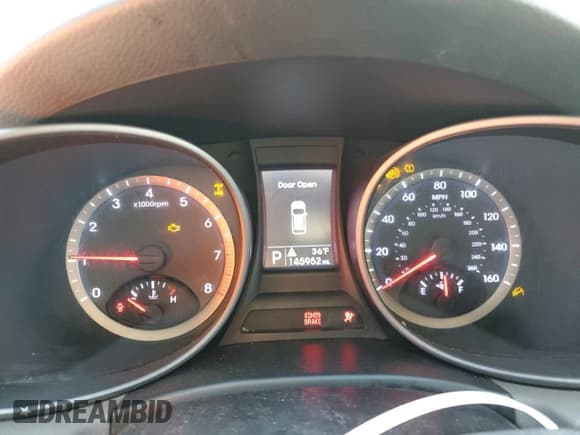 ✅ 2016 Hyundai Santa Fe • VIN: 5XYZUDLB3GG345527 • Лот: 93555765. Опубликован ранее на Copart с пробегом 145 952 миль. Бесплатный доступ к архиву аукционных продаж из США и подробный отчёт об истории автомобиля на DreamBid. Изображение 9.