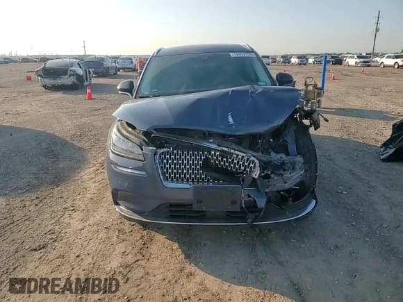 ✅ 2022 Lincoln Corsair Standard • VIN: 5LMCJ1C93NUL13997 • Lot: 72052155. Listed on Copart with 73,622 mi. Free auction sales archive from the USA and detailed vehicle history report at DreamBid. Image 14.