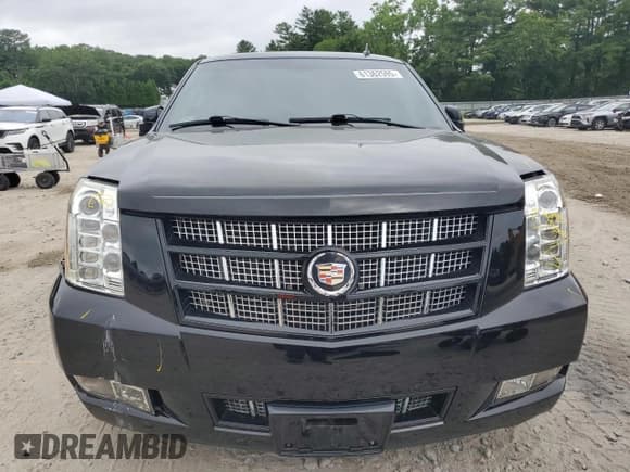 ✅ 2014 Cadillac Escalade Premium • VIN: 1GYS4CEF0ER236012 • Lot: 61362595. Listed on Copart with 143,809 mi. Free auction sales archive from the USA and detailed vehicle history report at DreamBid. Image 5.