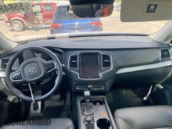 ✅ 2022 Volvo XC90 Momentum • VIN: YV4102CK0N1828920 • Лот: 55848645. Опубликован ранее на Copart с пробегом 75 671 миль. Бесплатный доступ к архиву аукционных продаж из США и подробный отчёт об истории автомобиля на DreamBid. Изображение 8.