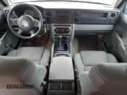 ✅ 2007 Jeep Commander Sport • VIN: 1J8HH48KX7C603077 • Lot: 72136304. Wystawiony na Copart z przebiegiem 282 524 mil. Bezpłatny archiwum sprzedaży aukcyjnych z USA i szczegółowy raport historii pojazdu na DreamBid. Zdjęcie 8.