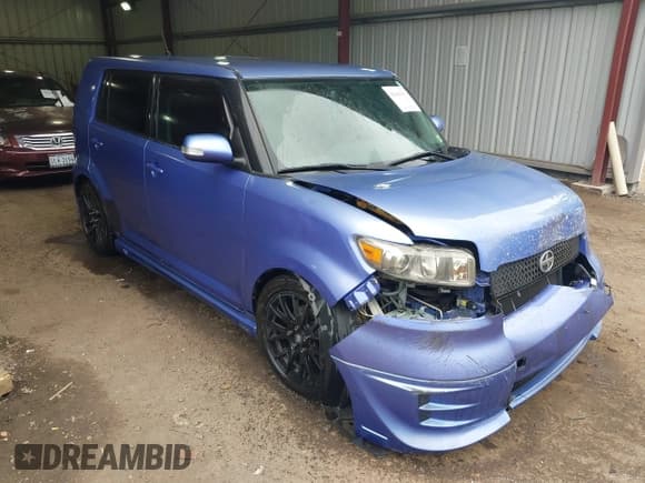 ✅ 2010 Scion xB • VIN: JTLZE4FEXA1111979 • Lot: 42606563. Wystawiony na IAAI z przebiegiem 177 625 mil. Bezpłatny archiwum sprzedaży aukcyjnych z USA i szczegółowy raport historii pojazdu na DreamBid. Zdjęcie 1.