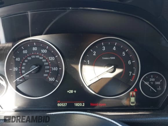 ✅ 2016 BMW 4 Series 435i xDrive • VIN: WBA3R5C50GK374031 • Lot: 41444797. Wystawiony na IAAI z przebiegiem 60 527 mil. Bezpłatny archiwum sprzedaży aukcyjnych z USA i szczegółowy raport historii pojazdu na DreamBid. Zdjęcie 7.