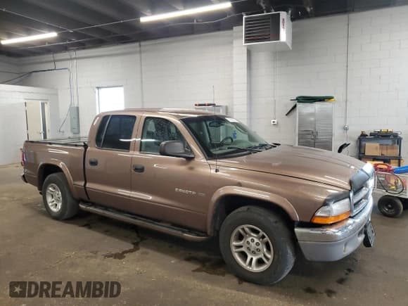 ✅ 2001 Dodge Dakota Sport • VIN: 1B7GL2AN41S219951 • Lot: 70732775. Wystawiony na Copart z przebiegiem 120 285 mil. Bezpłatny archiwum sprzedaży aukcyjnych z USA i szczegółowy raport historii pojazdu na DreamBid. Zdjęcie 4.