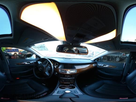 ✅ 2012 Mercedes-Benz CLS 550 • VIN: WDDLJ9BB9CA044550 • Lot: 43561977. Wystawiony na IAAI z przebiegiem 125 523 mil. Bezpłatny archiwum sprzedaży aukcyjnych z USA i szczegółowy raport historii pojazdu na DreamBid. Zdjęcie 20.