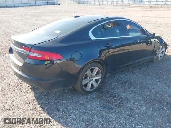 ✅ 2010 Jaguar XF Luxury • VIN: SAJWA0FA8AHR69797 • Лот: 42769505. Опубликован ранее на IAAI с пробегом Не указан. Бесплатный доступ к архиву аукционных продаж из США и подробный отчёт об истории автомобиля на DreamBid. Изображение 4.