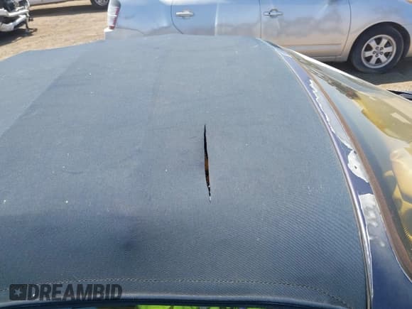 ✅ 2002 Maserati Spyder • VIN: ZAMBB18A520006915 • Lot: 42963343. Wystawiony na IAAI z przebiegiem 61 386 mil. Bezpłatny archiwum sprzedaży aukcyjnych z USA i szczegółowy raport historii pojazdu na DreamBid. Zdjęcie 17.