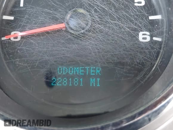 ✅ 2012 Chevrolet Silverado 2500HD LT • VIN: 1GC2KXCG4CZ193094 • Lot: 43150484. Wystawiony na IAAI z przebiegiem 228 181 mil. Bezpłatny archiwum sprzedaży aukcyjnych z USA i szczegółowy raport historii pojazdu na DreamBid. Zdjęcie 15.