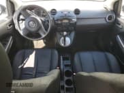 ✅ 2014 Mazda 2 Sport • VIN: JM1DE1KY5E0172866 • Лот: 73997744. Опубликован ранее на Copart с пробегом 181 163 миль. Бесплатный доступ к архиву аукционных продаж из США и подробный отчёт об истории автомобиля на DreamBid. Изображение 8.