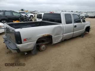2004 Chevrolet Silverado 1500 Z71 с VIN 1GCEK19T74Z138221, выставлен на аукционе Copart как лот 64704414 с пробегом Не указан миль и Списание • Salvage title. История ставок и продаж доступна на DreamBid. Изображение 3.