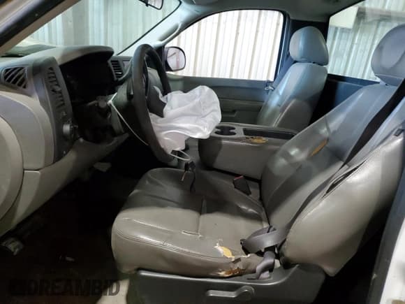 ✅ 2011 Chevrolet Silverado 1500 Work Truck • VIN: 1GCNCPEX0BZ267519 • Lot: 71654054. Listed on Copart with 211,127 mi. Free auction sales archive from the USA and detailed vehicle history report at DreamBid. Image 7.