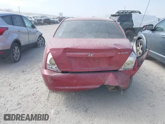 ✅ 2004 Hyundai Elantra GLS • VIN: KMHDN46D34U817333 • Lot: 42040618. Wystawiony na IAAI z przebiegiem 195 488 mil. Bezpłatny archiwum sprzedaży aukcyjnych z USA i szczegółowy raport historii pojazdu na DreamBid. Zdjęcie 16.